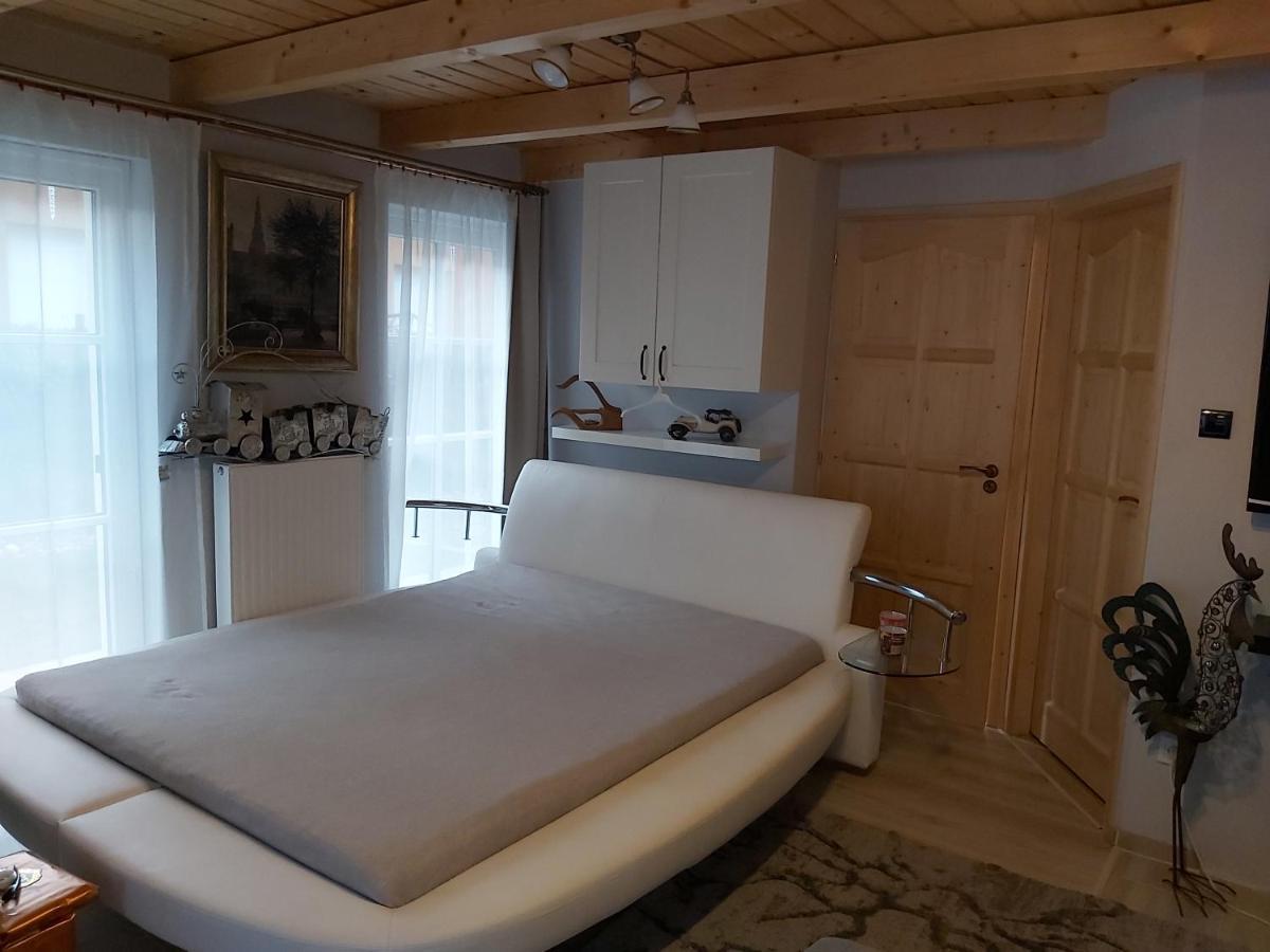 Flamingó Apartman Balatonszarszo Exterior foto